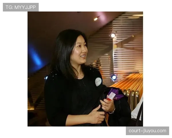 伏明霞那会儿咋就能做到退役后生活比当运动员还奢侈呢？